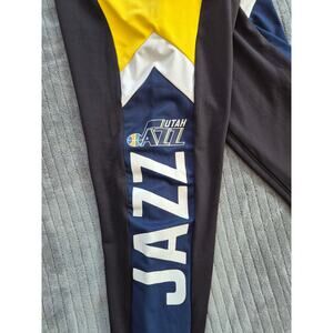 Utah Jazz G III 4Her Size M Athletic Stretch Pants. NWOT